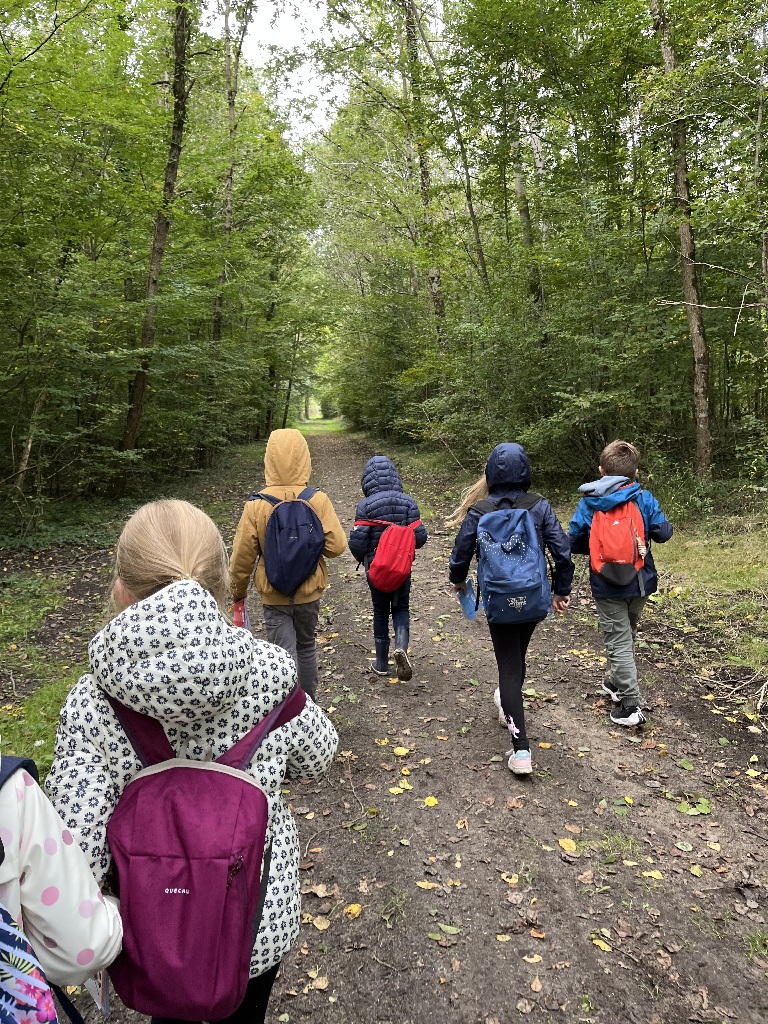 photo projet école Les Escargots de Touraine Rando enfant